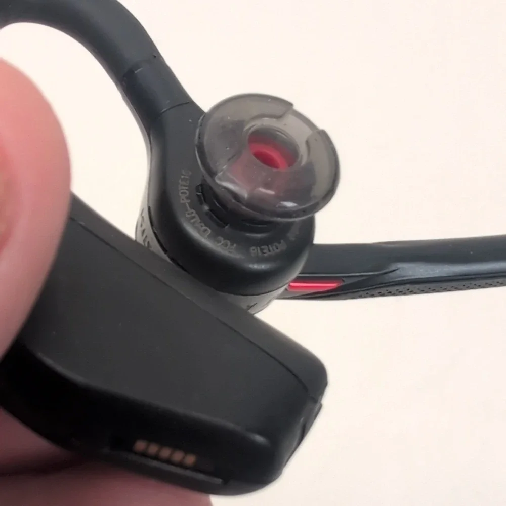 Plantronics Voyager 5200 Bluetooth Headset Ear Hook Earbud Black Untested